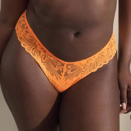 Rupi Thong In Sunny Day - Prima Donna Twist