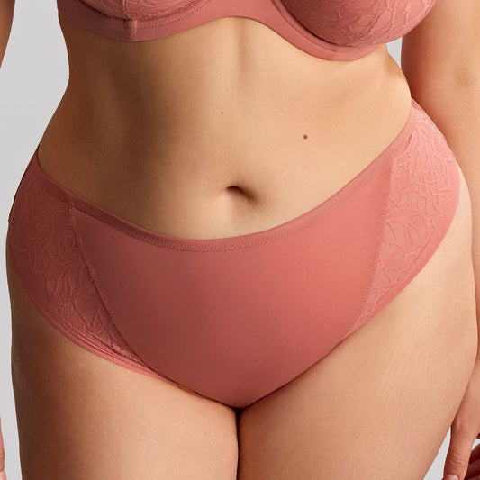 Sophia Brazilian In Sienna - Sculptresse