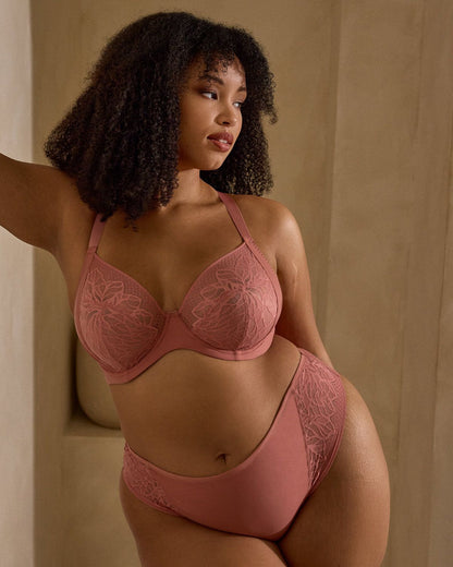 Sophia Brazilian In Sienna - Sculptresse