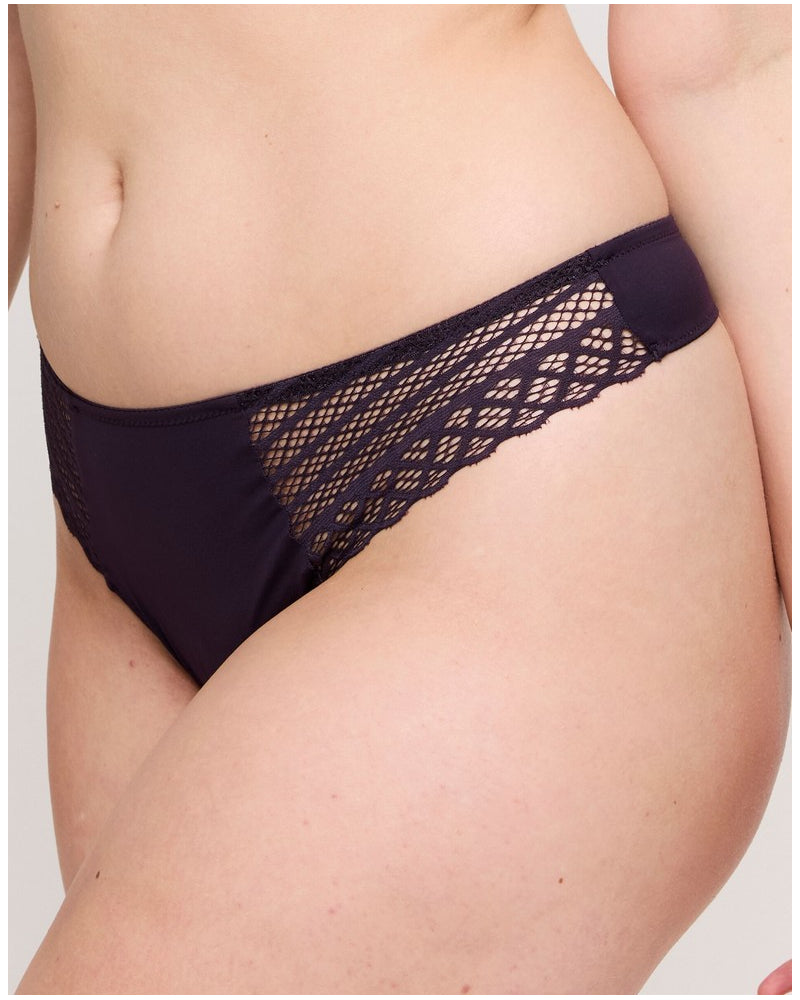 East End Thong In Amethist - Prima Donna Twist