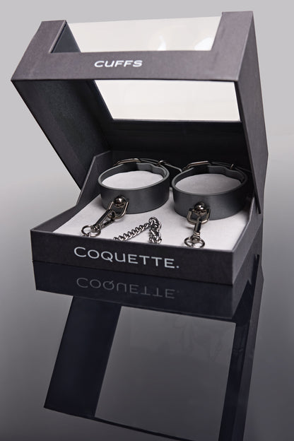 Chain-Link Cuffs In Grey - Coquette