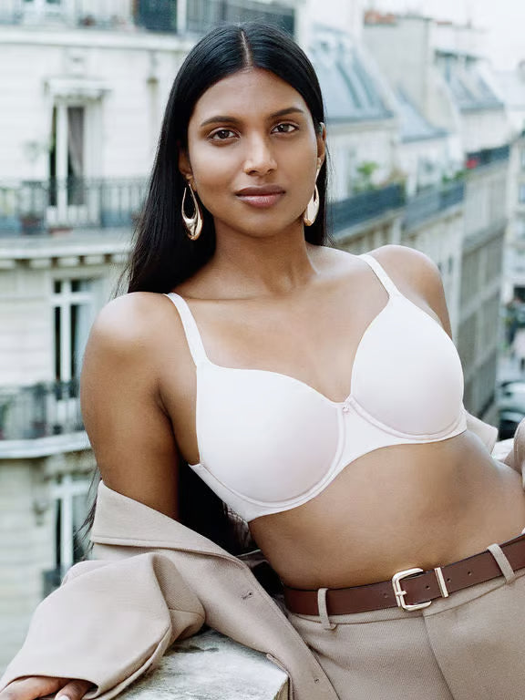 Comfort Chic Back Smoothing T-Shirt Bra in Rose - Chantelle