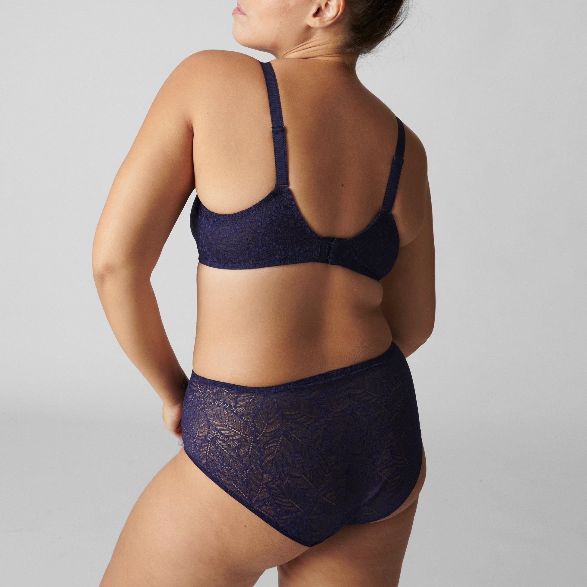 Essentiel Moulded Underwired Multiposition Bra In Peau Rosee