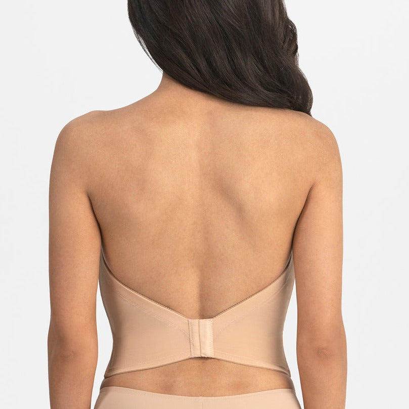 the latest Strapless Backless Bra, and perhaps the cutest bump EVER❤️ , backless dress