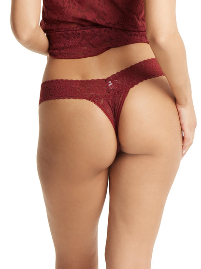 Hanky Panky - Daily Lace Low Rise Thong In Shiraz Red
